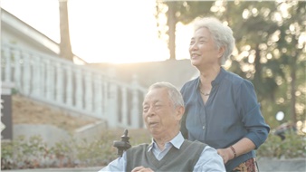 養老服務(wù)：10與90的“相向而行”